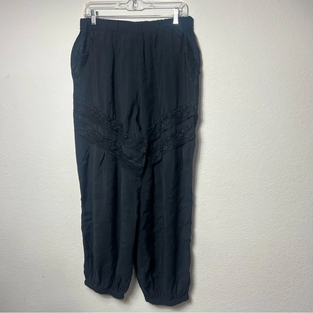 Anthropologie Pieced Black Lace Joggers Size S NWT - Picture 10 of 16